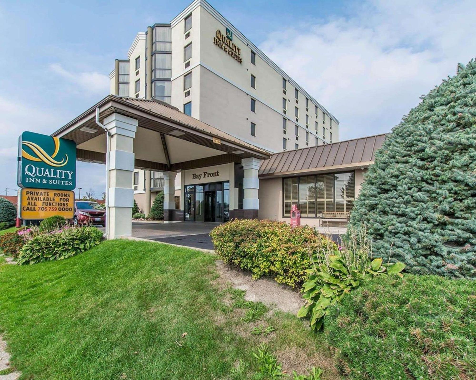 Quality Inn & Suites Bay Front Sault Ste. Marie Bagian luar foto
