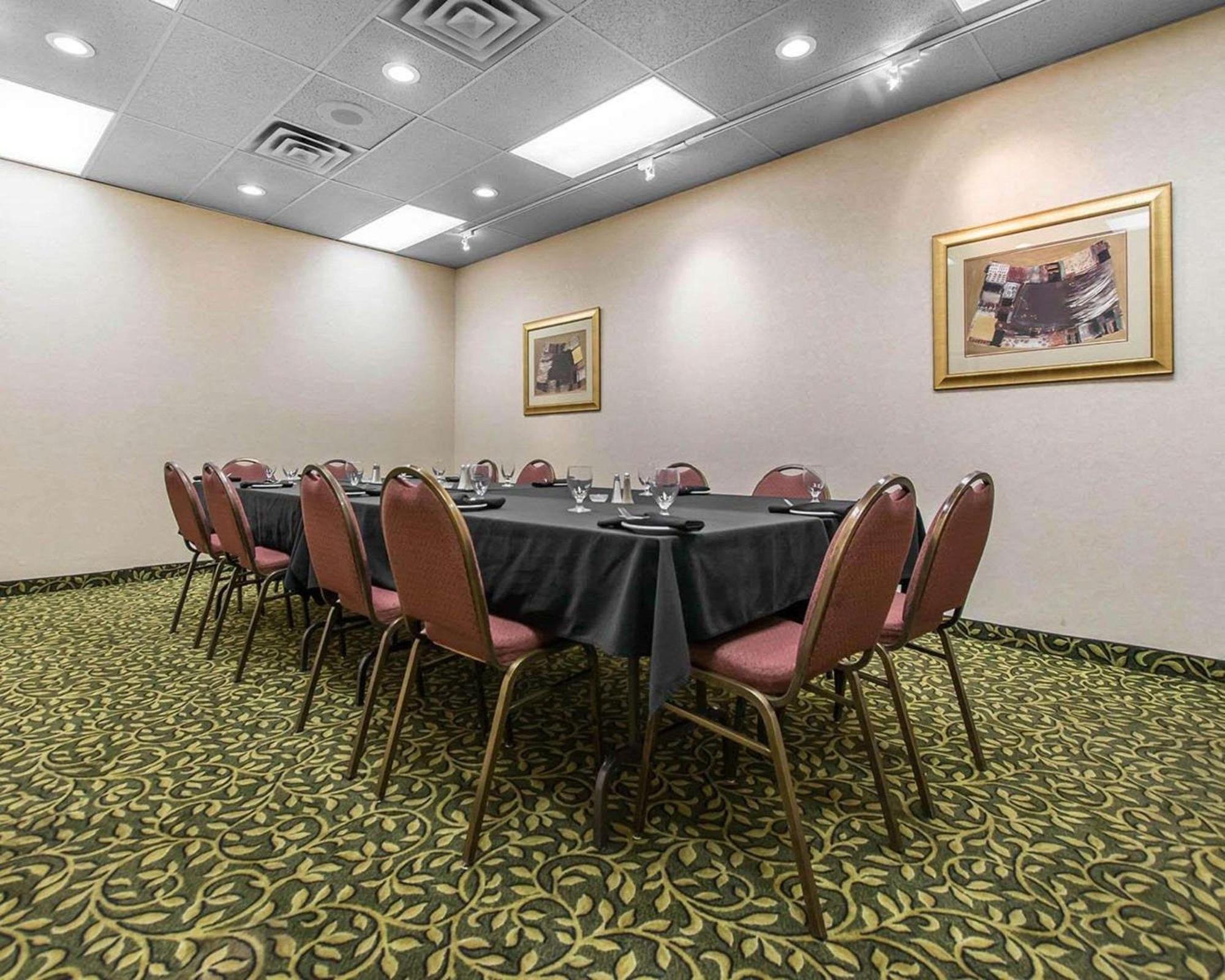 Quality Inn & Suites Bay Front Sault Ste. Marie Bagian luar foto